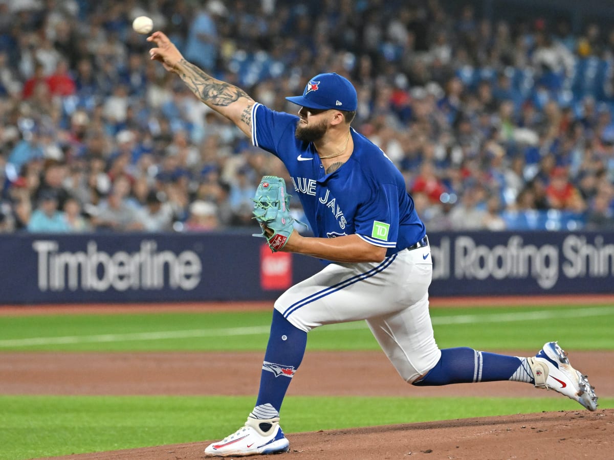 Alek Manoah shutdown: Toronto Blue Jays fans roast Alek Manoah after  receiving multiple injections in arm, ending his disastrous season -  Career's over too