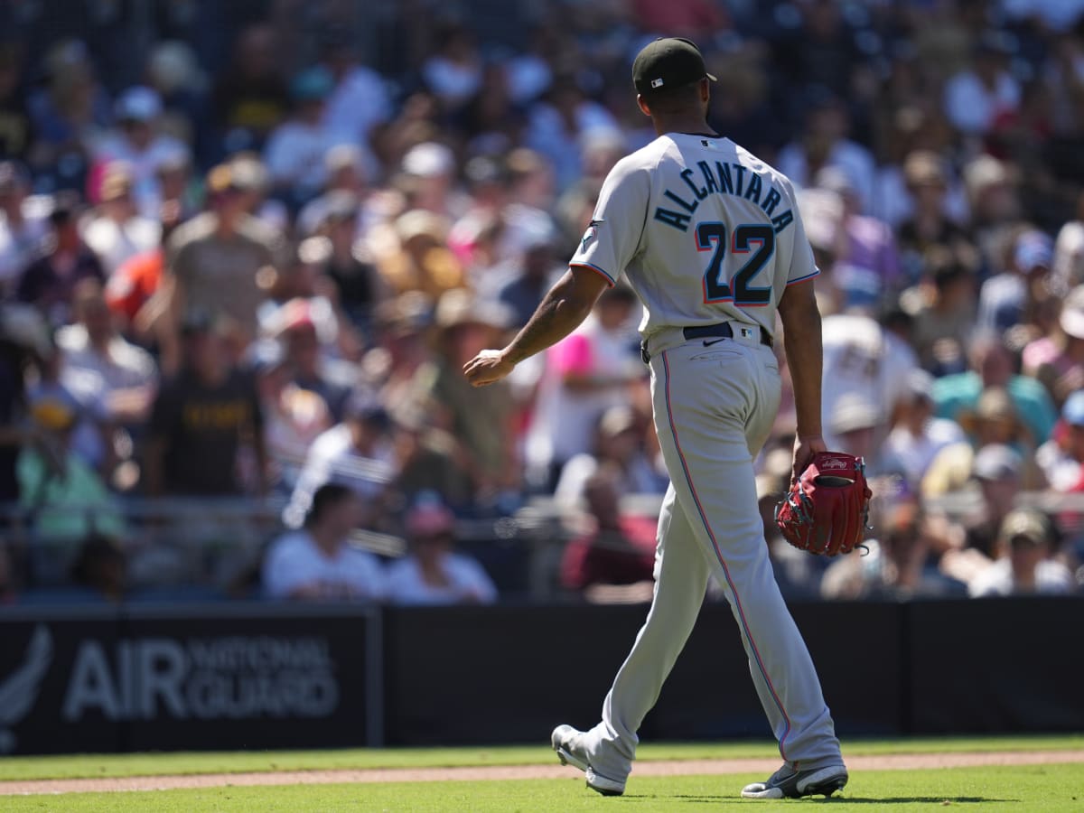 UCL sprain ends season for Marlins ace Sandy Alcantara, Professional