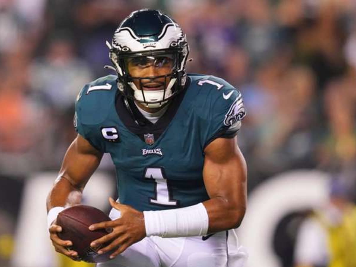 Philadelphia Eagles' Jalen Hurts 'Cares Not to Comment' on Phone Background  - Sports Illustrated Philadelphia Eagles News, Analysis and More