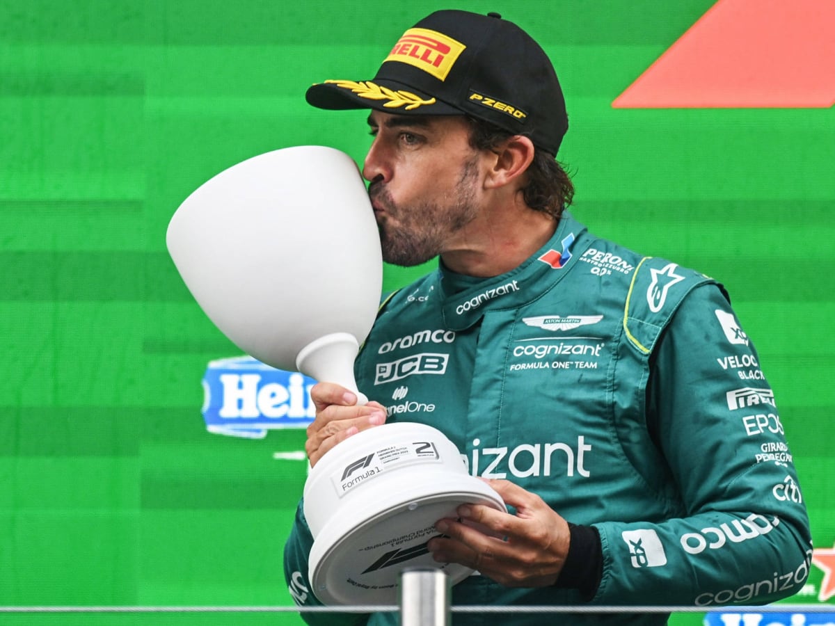 F1 race winner to get unique 'kiss me' trophy at Japanese GP