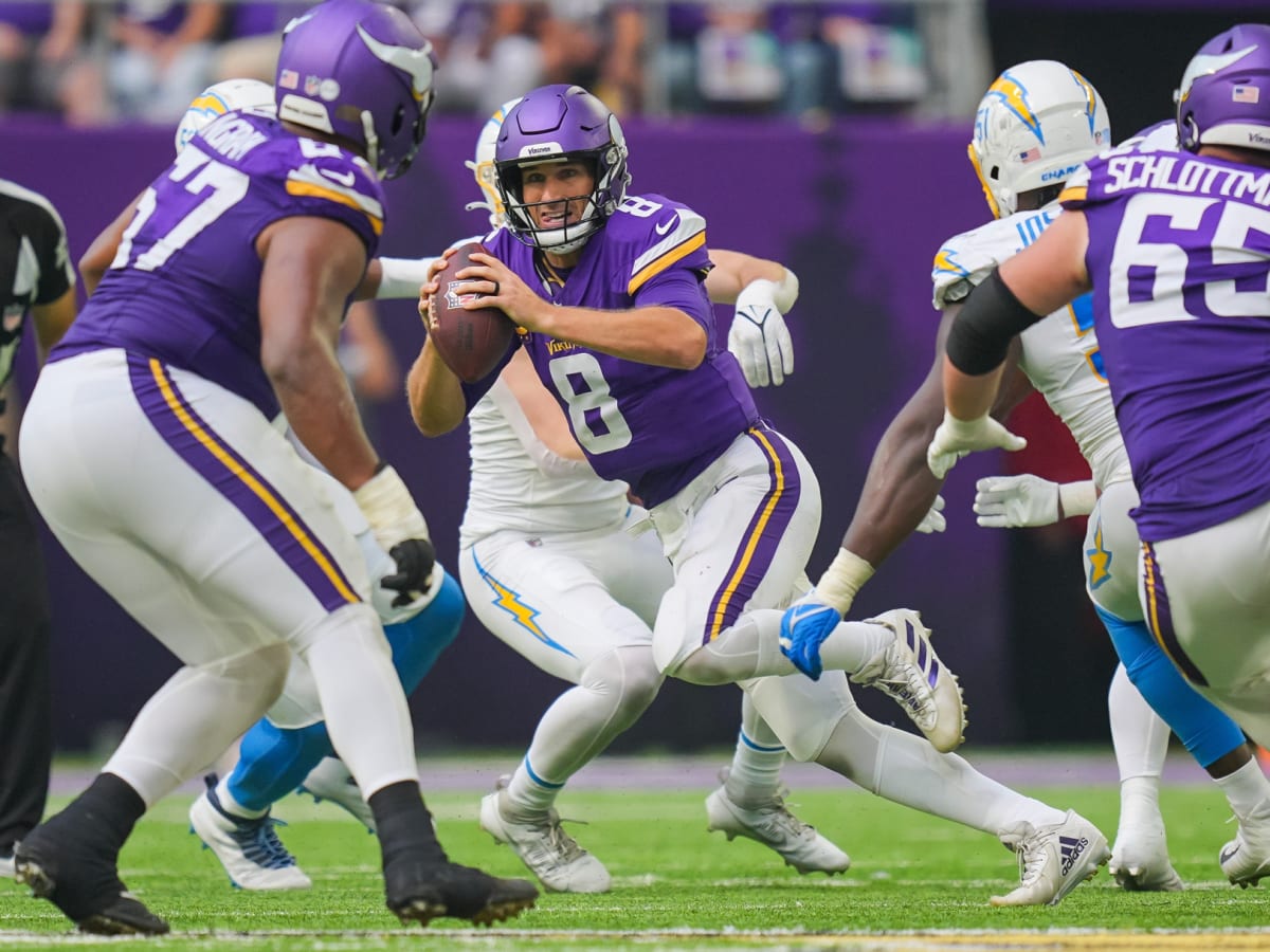 Cousins has 4 TD passes as Vikings surge past Lions 42-30