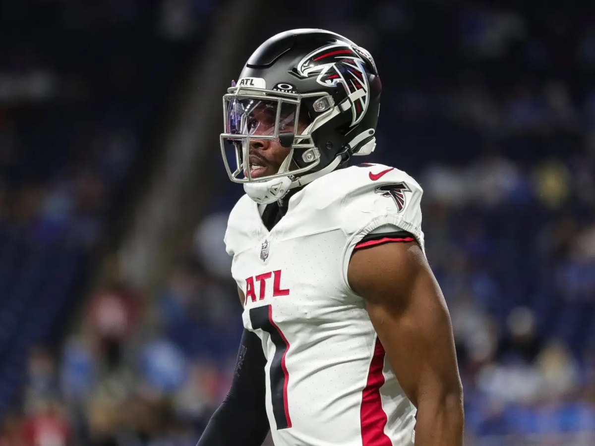 He's Back': Atlanta Falcons CB Jeff Okudah Making Most of New Beginnings -  Sports Illustrated Atlanta Falcons News, Analysis and More