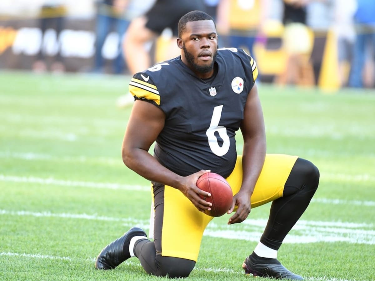 Pittsburgh Steelers Using Six Weapons to Kickstart Run Game - Sports  Illustrated Pittsburgh Steelers News, Analysis and More