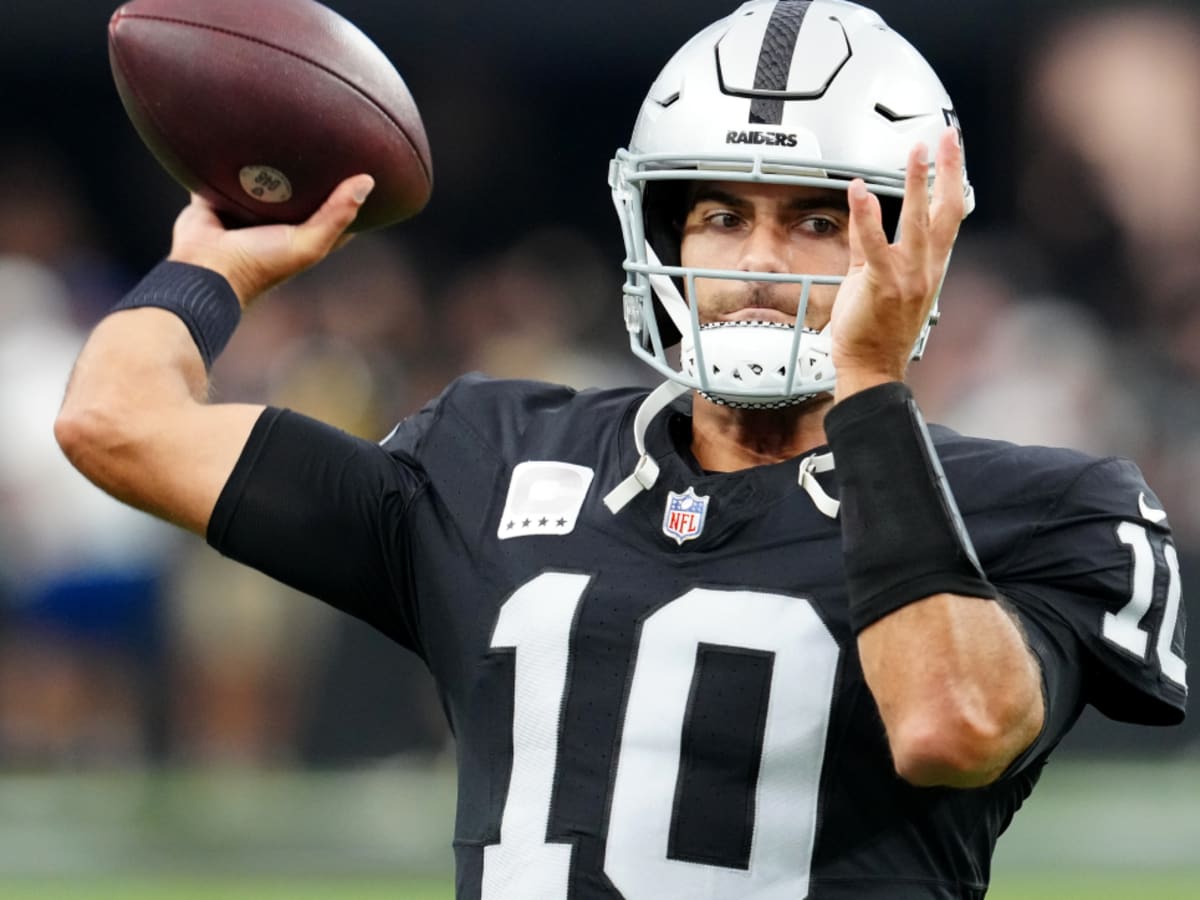 Jimmy Garoppolo checked for concussion after Raiders loss to Steelers