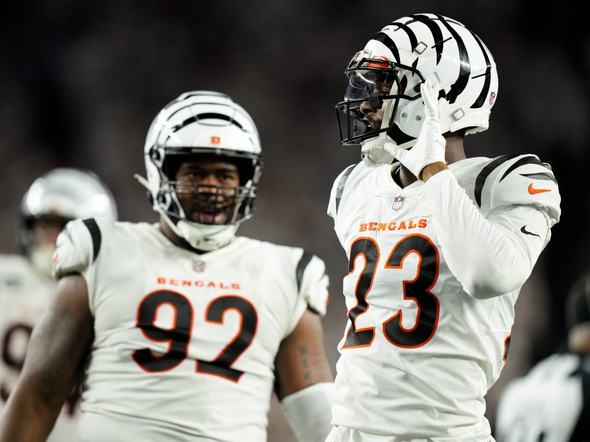 In-Depth Look at Jessie Bates, Vonn Bell, Dax Hill and the Future of Cincinnati  Bengals' Safeties - Sports Illustrated Cincinnati Bengals News, Analysis  and More