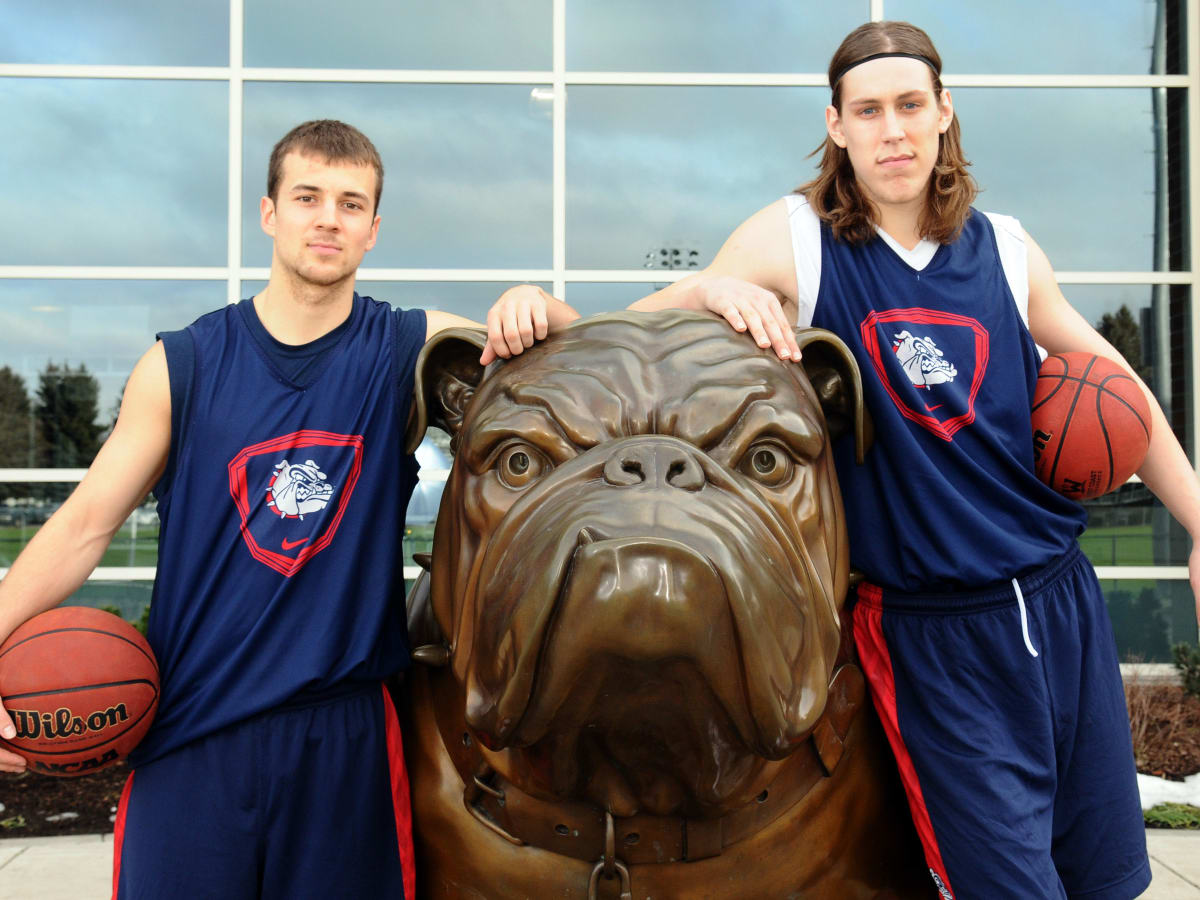 It's the program': As Gonzaga makes the cover of Sports Illustrated, here's  a look at past Bulldogs issues