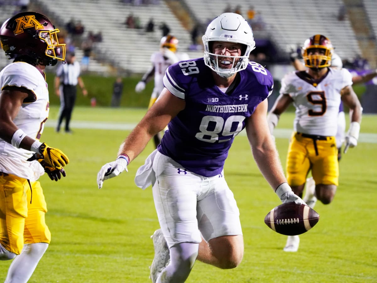 Big Ten Football on X: Penn State entered today with 0️⃣ turnovers on the  season. @NUFBFamily forced a fumble on the opening kickoff. Here it is. 