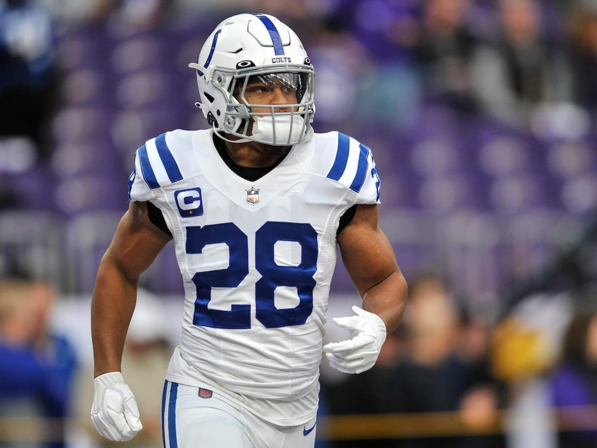 Pittsburgh Steelers Interested in Colts RB Jonathan Taylor