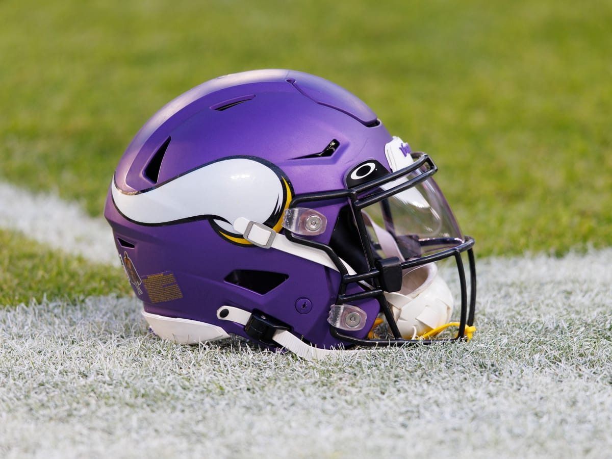 Vikings-Panthers inactives: Garrett Bradbury out, Marcus Davenport