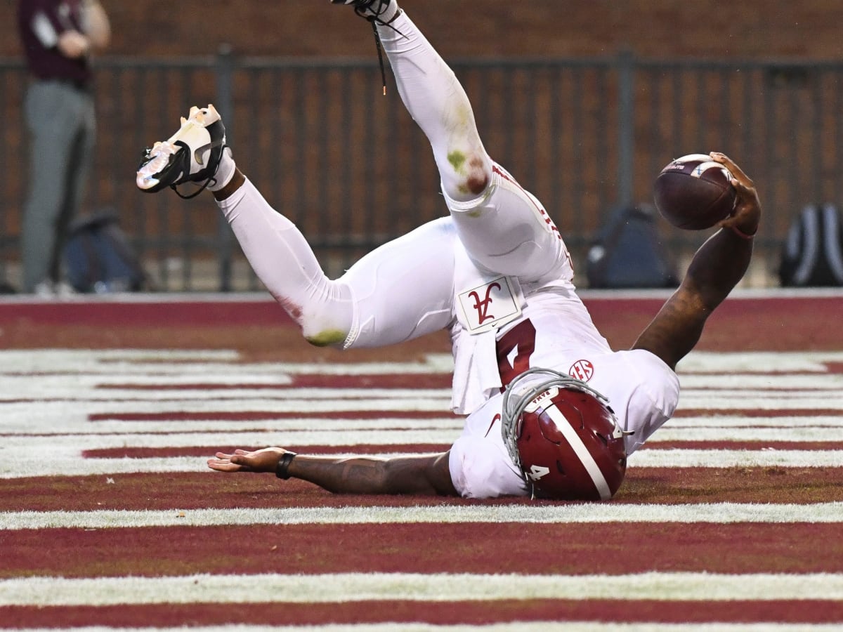 Bowl projections: Texas takes Alabama's place in College Football Playoff  after upset in Tuscaloosa 