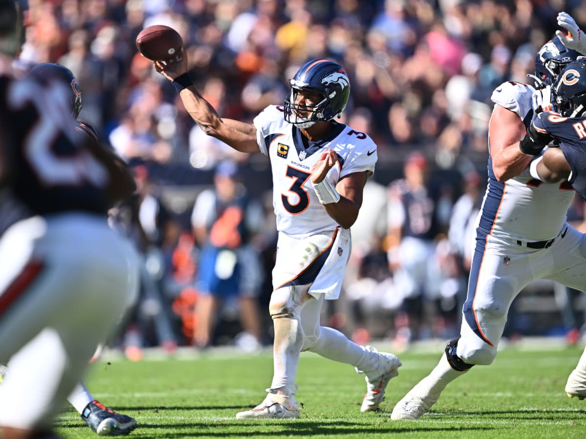 Russell Wilson throws 3 TDs, Broncos rally from 21 down to top Bears 31-28