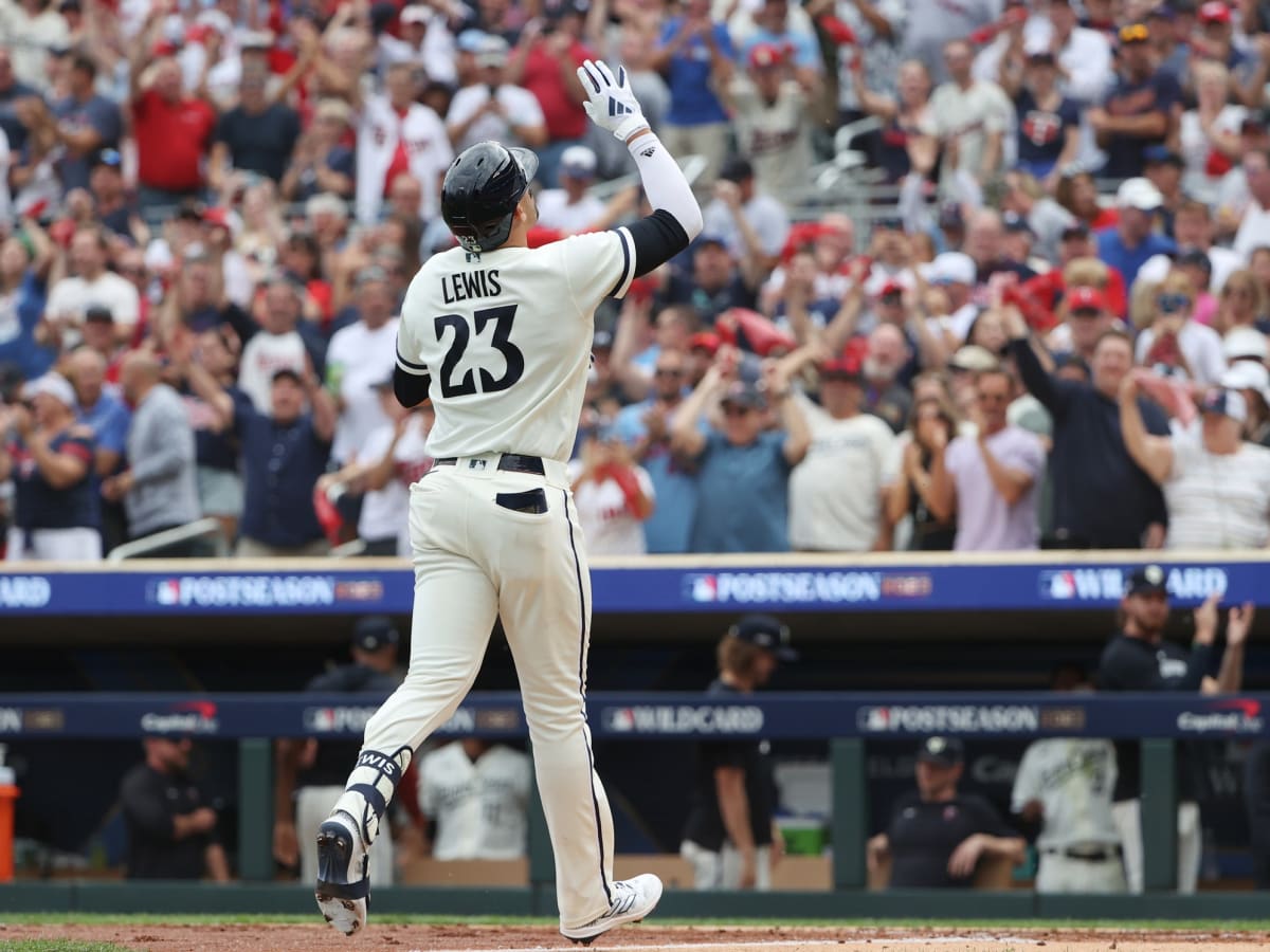 Numbers game: As playoffs hit Target Field, Twins fans wore 'em all