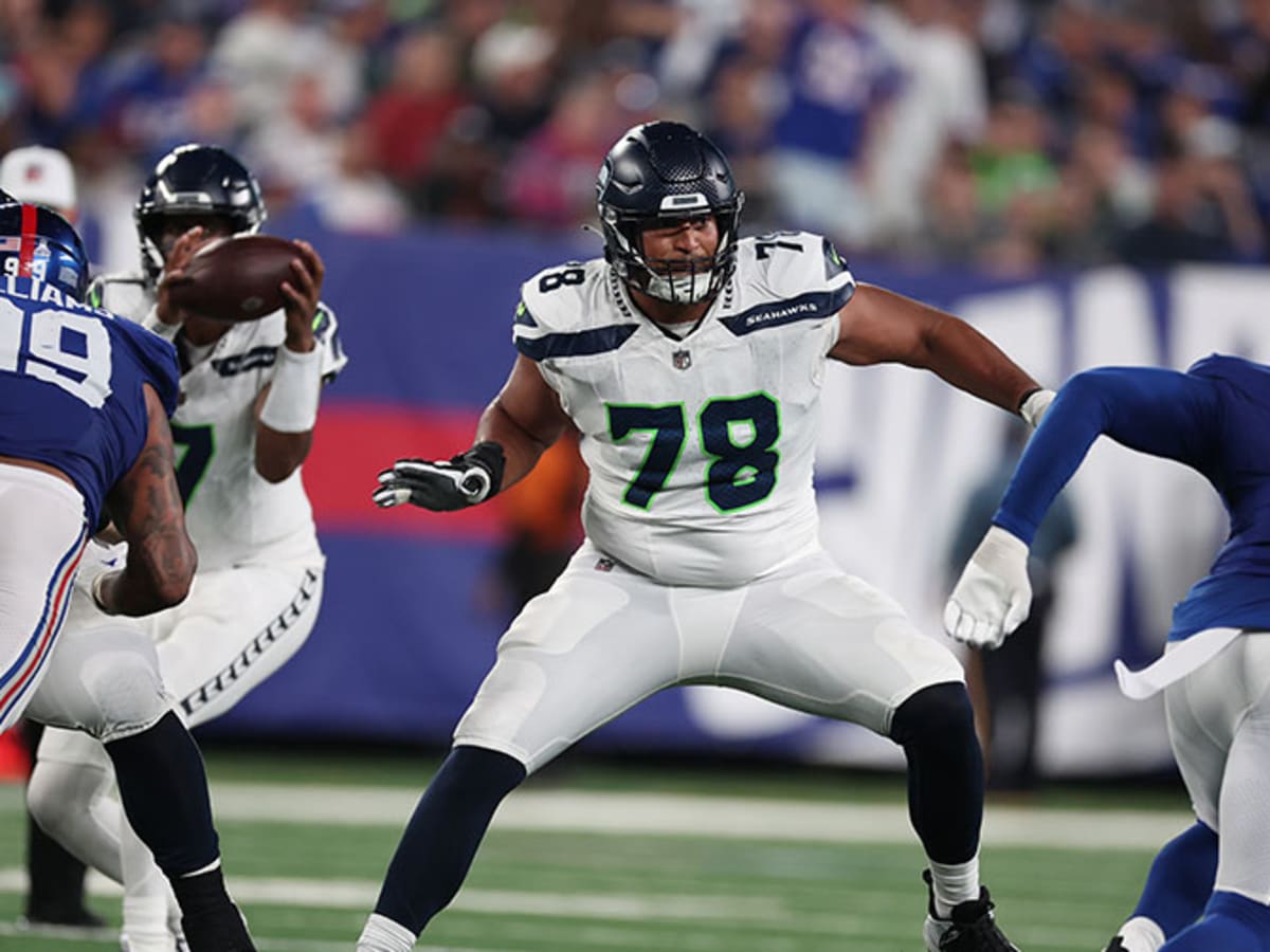 Seahawks take hit on offensive line with both starting tackles