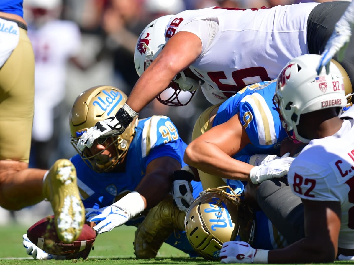 uclafootball exited the first quarter tied with San Diego State at seven.  But a 21-point second quarter gave the Bruins a lead they…