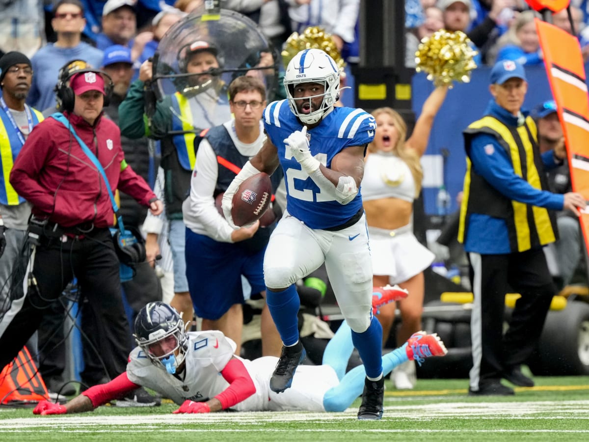 Titans break horseshoe curse, beating Colts for first time in 12