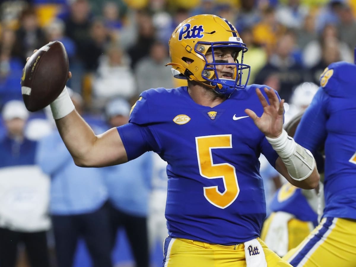 Pitt's Narduzzi dismisses QB's comment, focuses on improving