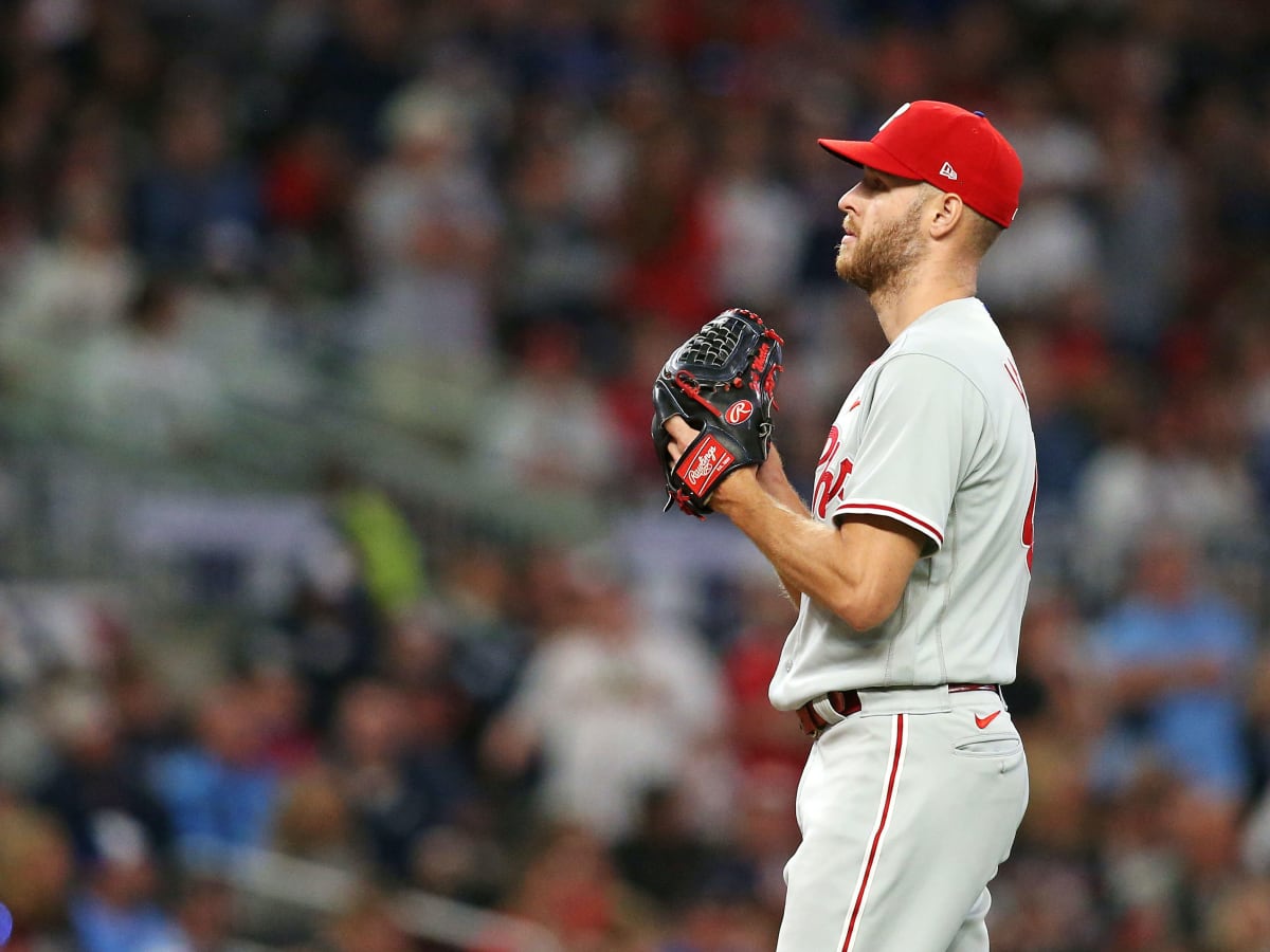 Wheeler working on no-hitter for Phillies through 7 innings