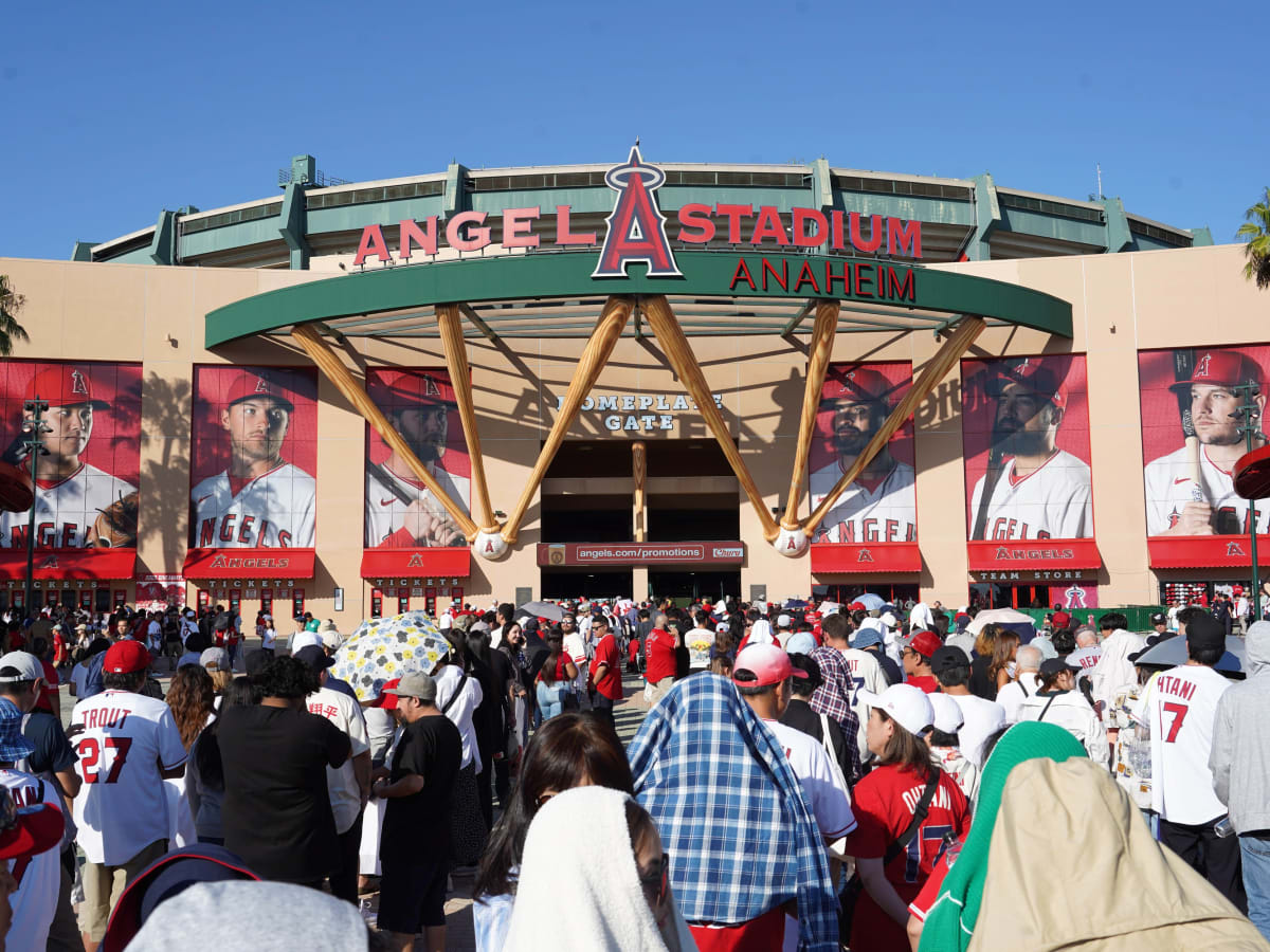 Angel Stadium Offering Ballpark Tours for the Whole Family All Offseason  Long - Los Angeles Angels