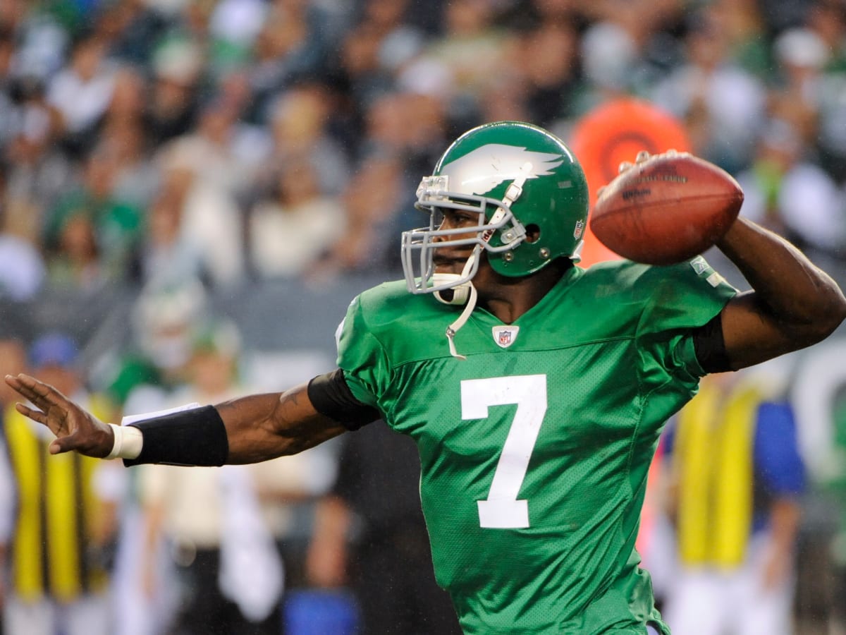 Eagles to bring back Kelly Green uniforms in Week 7 matchup