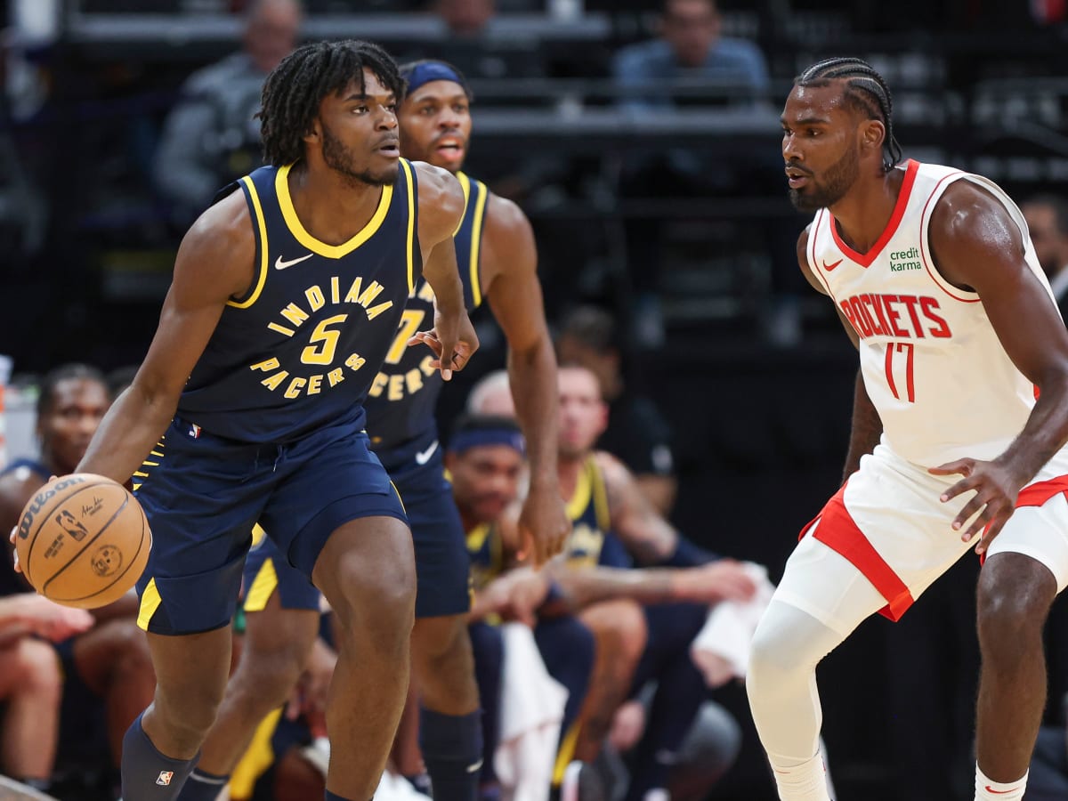 Pacers hold meeting after blowout loss to Rockets 