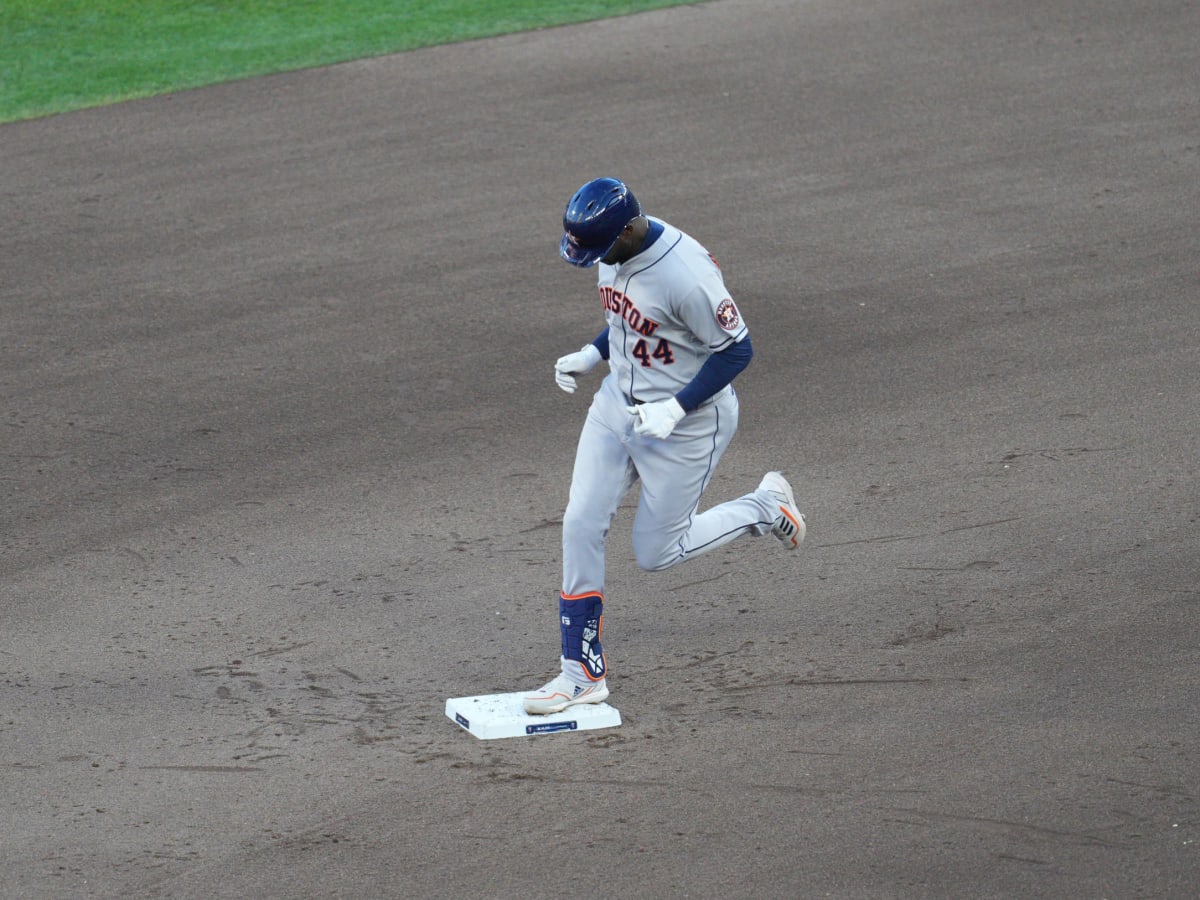 Jose Abreu's heroics: Houston Astros dominate Minnesota Twins in ALDS game  3