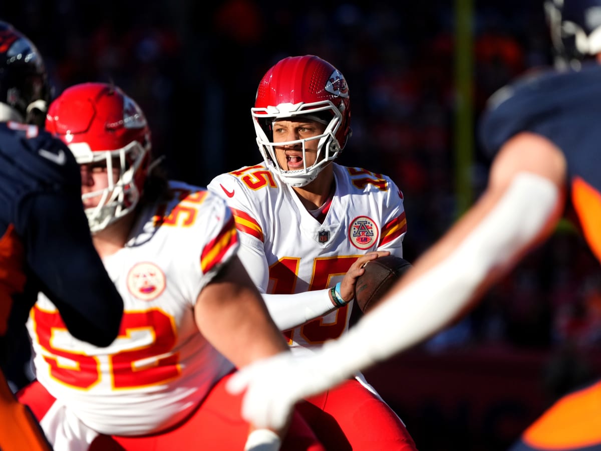 What's wrong with the Kansas City Chiefs? Patrick Mahomes and the defense's  bad season.