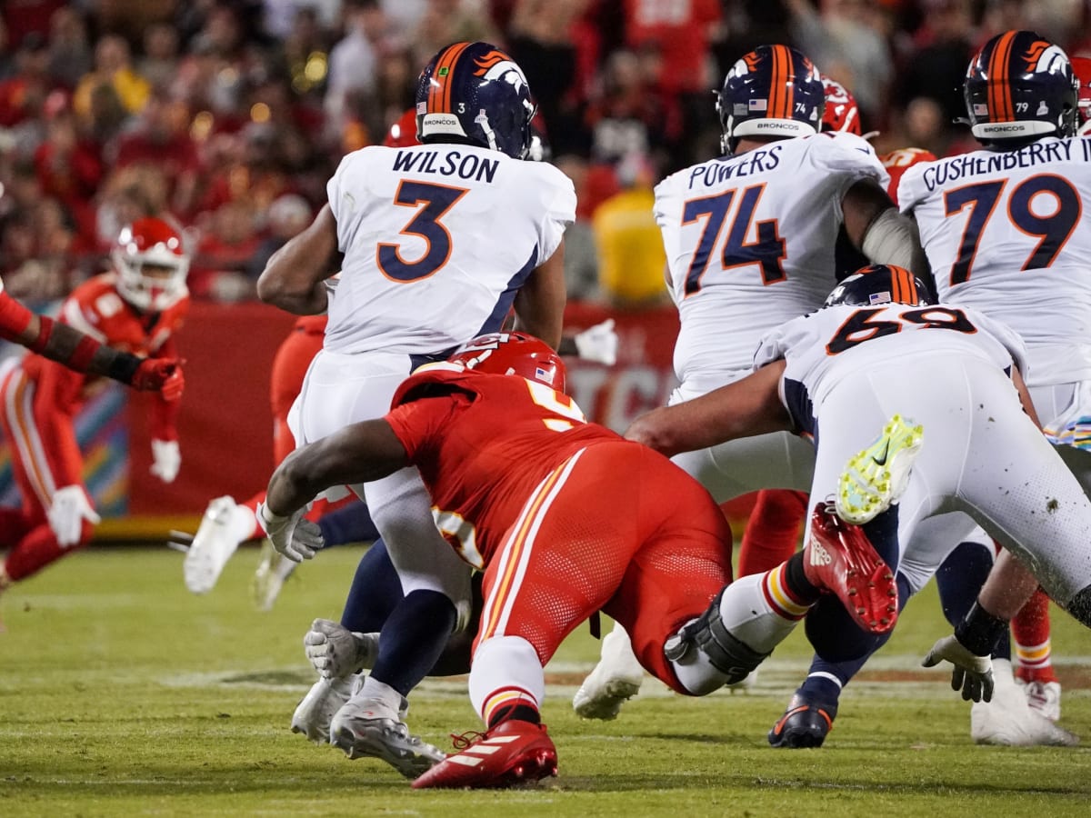 Denver Broncos season teeters after loss to Kansas City Chiefs - Axios  Denver