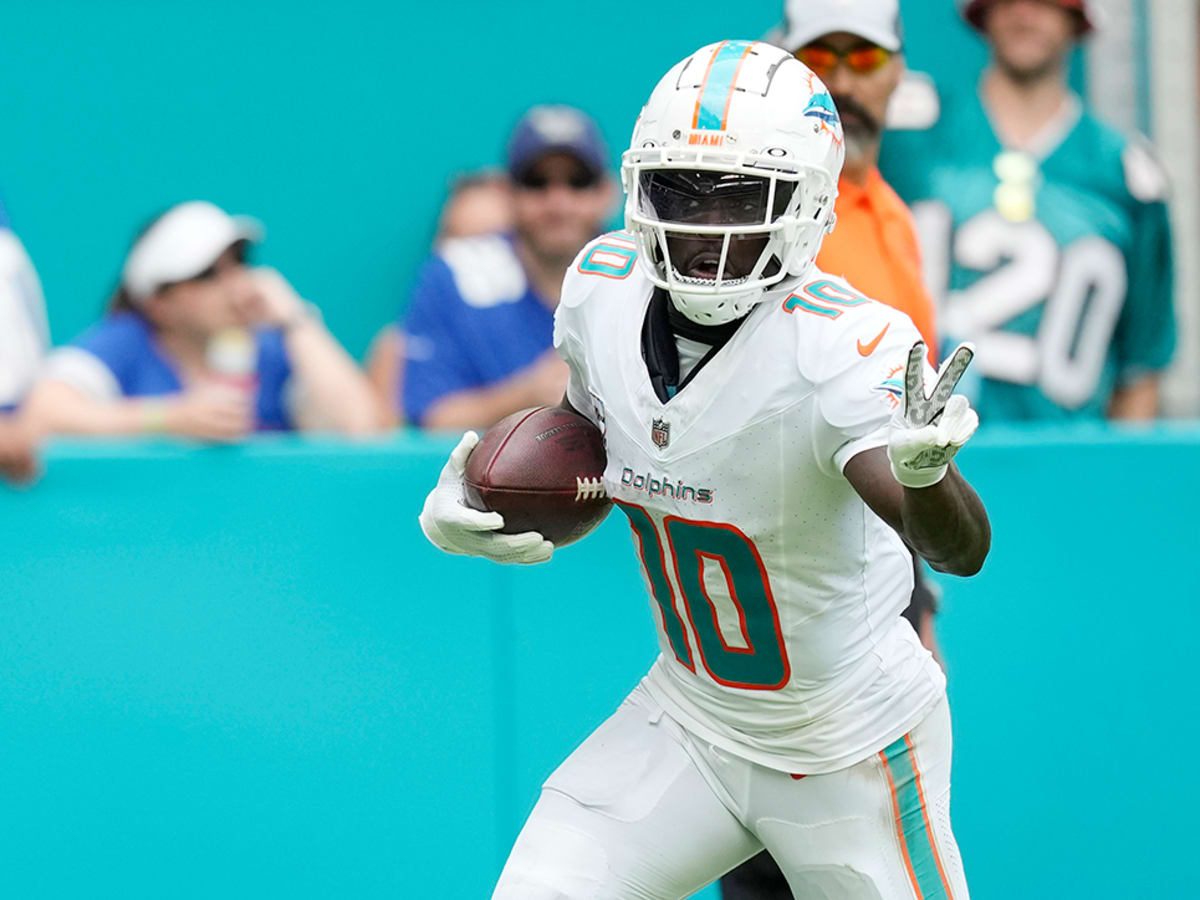 Dolphins' Tyreek Hill on Pace to Shatter NFL Single-Season