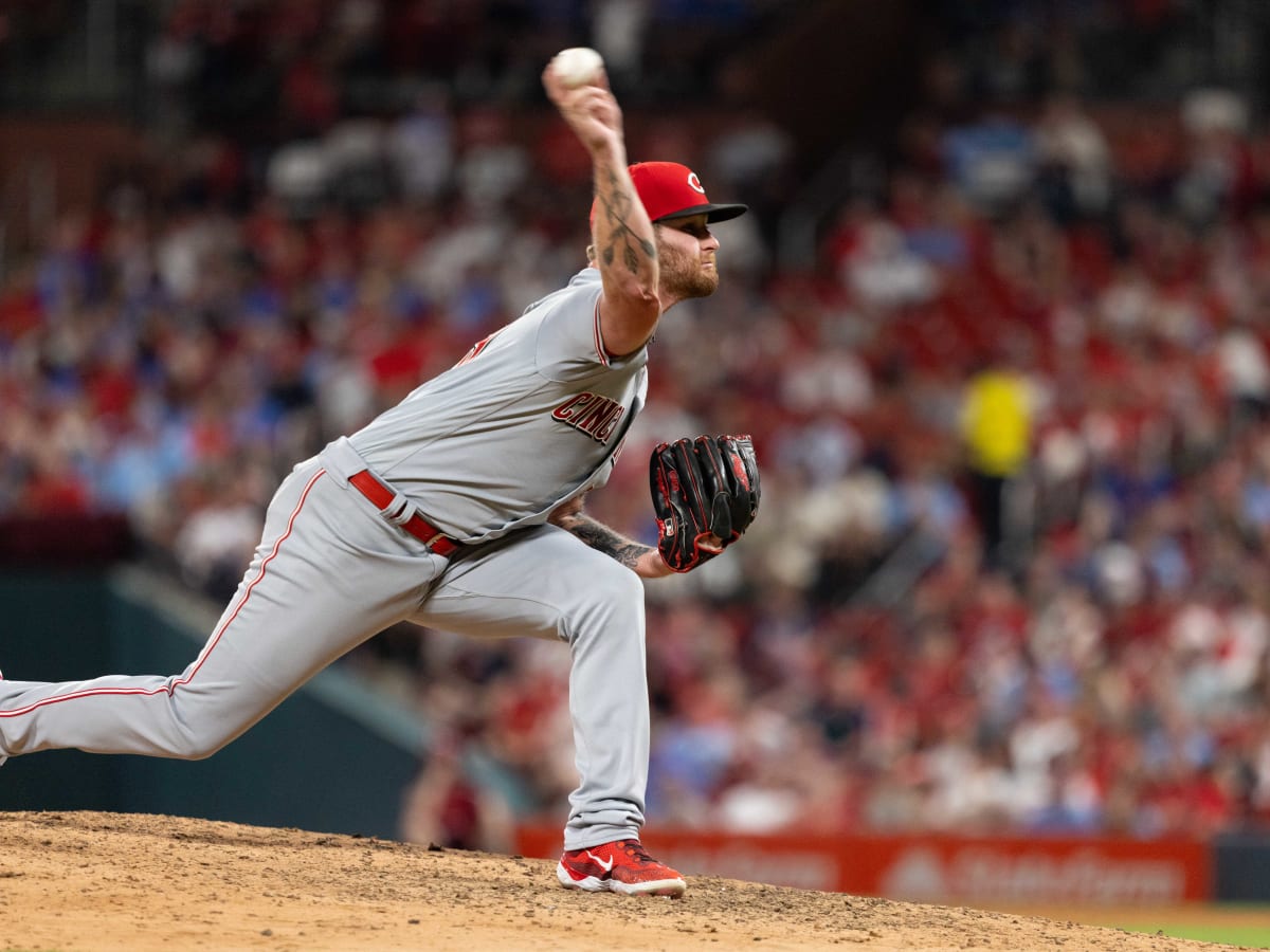 Cincinnati Reds starting pitcher Ben Lively delivers a pitch during News  Photo - Getty Images