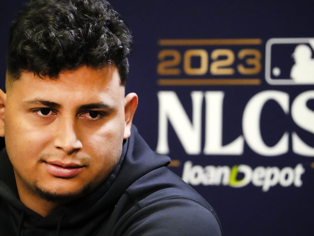 Hear From Gurriel Jr. and Moreno Prior to Game 3 of NLCS - Sports  Illustrated Arizona Diamondbacks News, Analysis and More