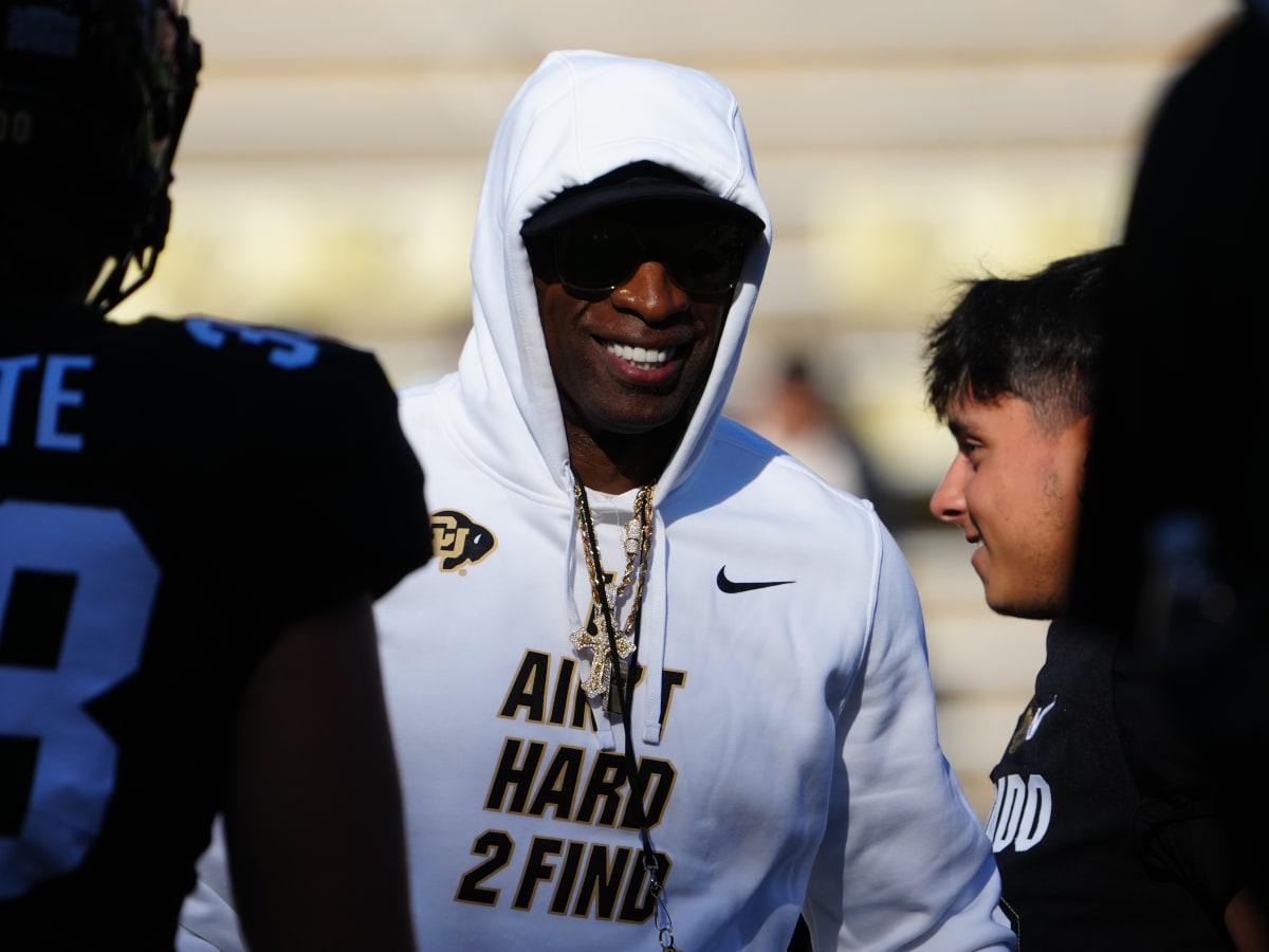 Deion Sanders says lockers will be cleaned out if players don't