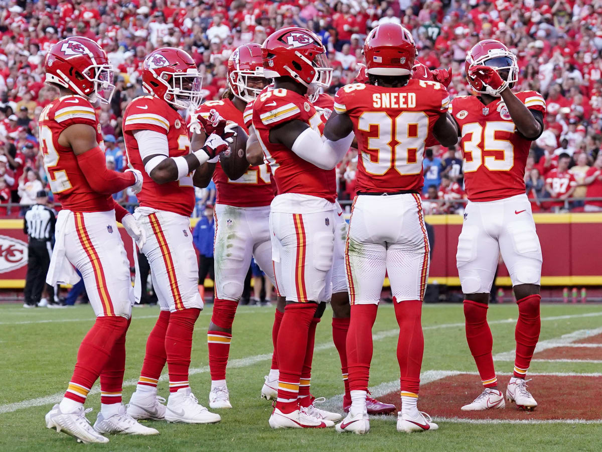 What's wrong with the Chiefs' defense? Well