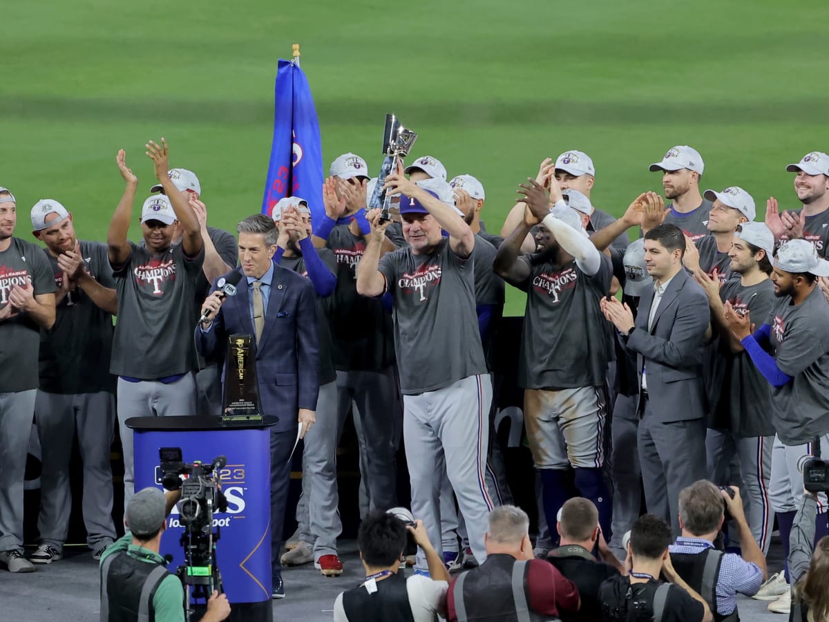 Former Padres manager Bruce Bochy returns to baseball with