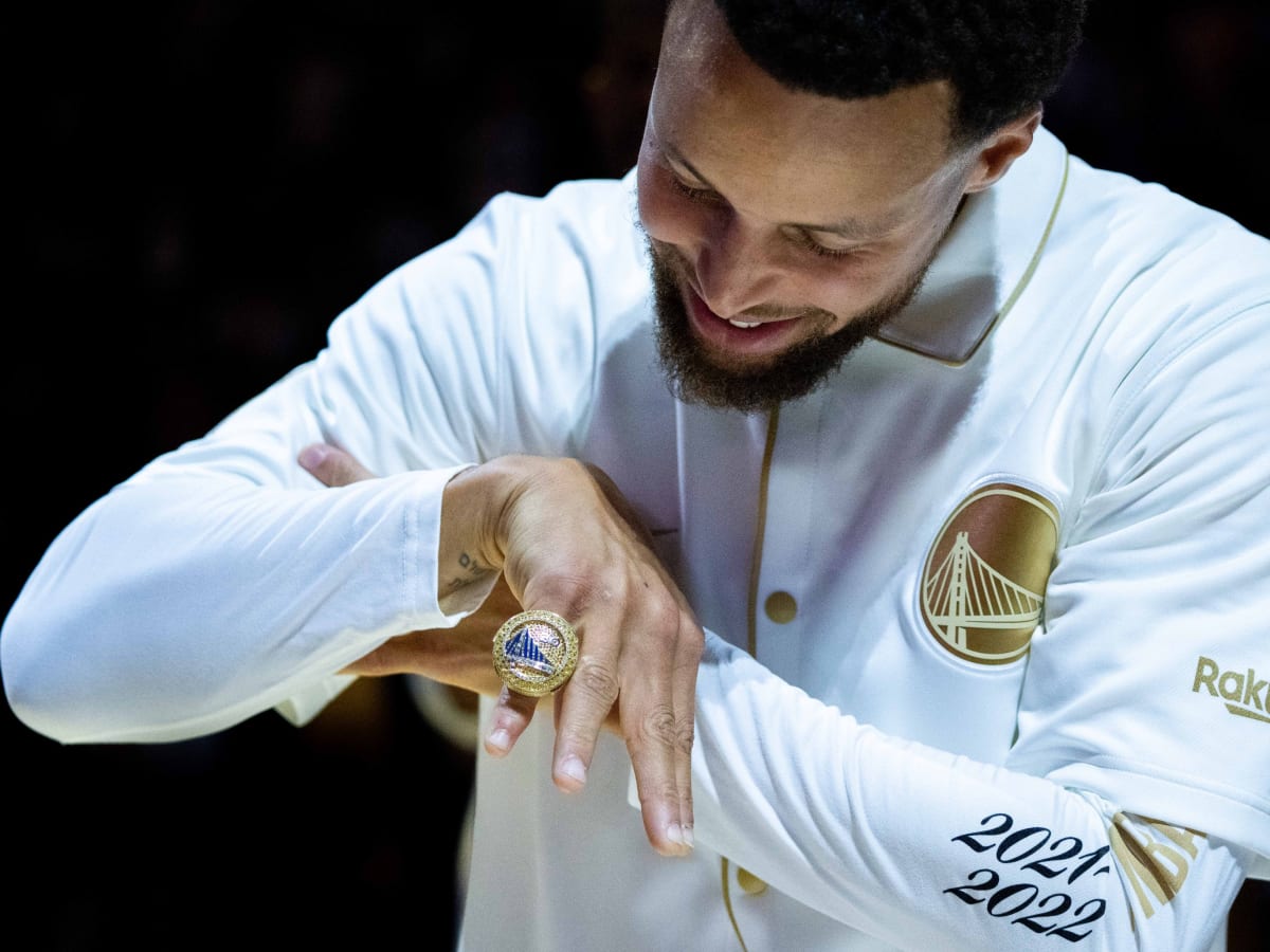 Golden State Warriors on X: Be the first to get @StephenCurry30's