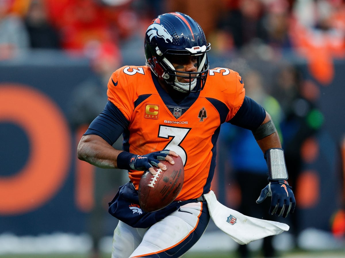 NFL Media Ranks Broncos QB Russell Wilson: 'Not The Star He Once Was' -  Sports Illustrated Mile High Huddle: Denver Broncos News, Analysis and More