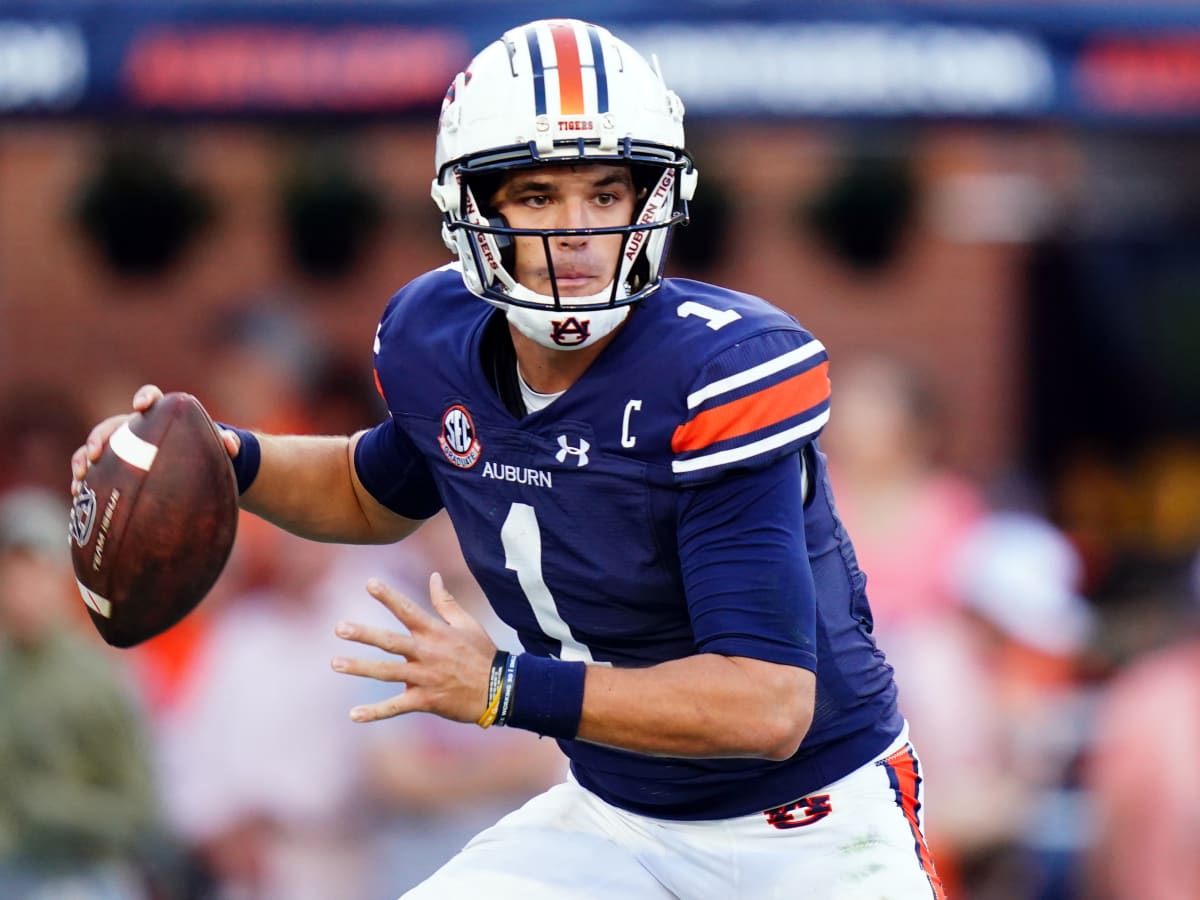 What Does the Auburn Football Quarterback Room Look Like Without Robby  Ashford? - Sports Illustrated Auburn Tigers News, Analysis and More