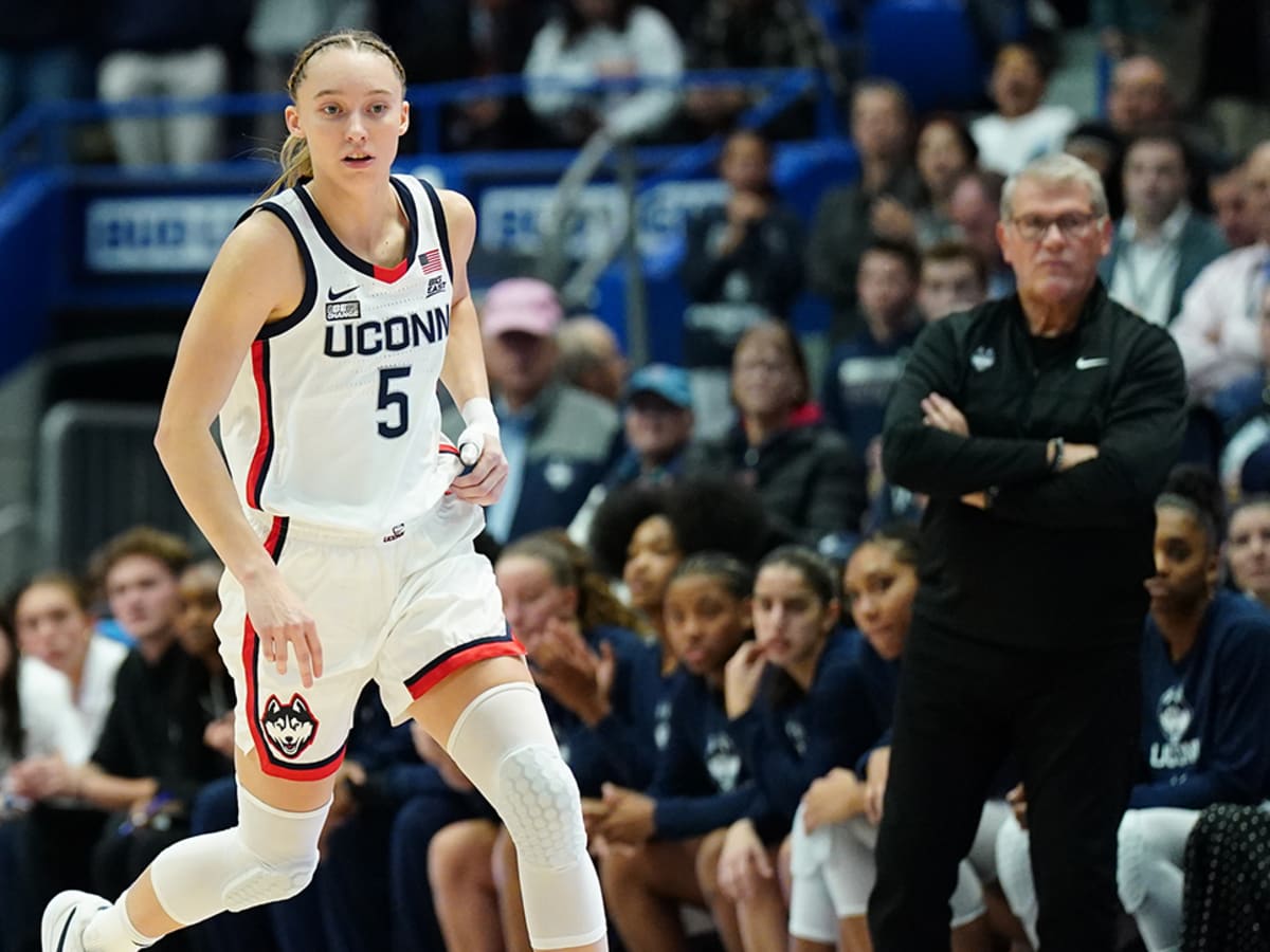 UConn's Paige Bueckers 'Grateful to Have a Bad Game' in Return From Torn  ACL - Sports Illustrated