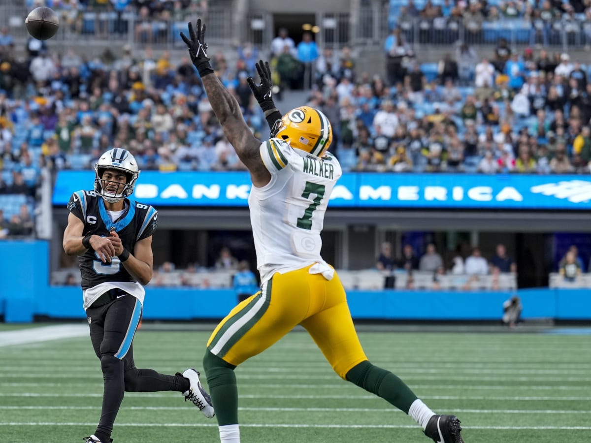Defenseless Again, Packers Beat Panthers Despite Joe Barry's Defense -  Sports Illustrated Green Bay Packers News, Analysis and More