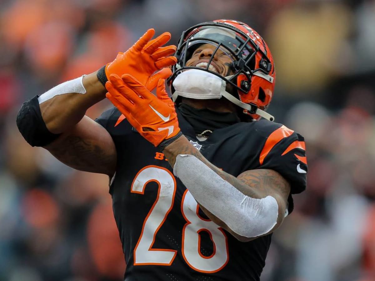 Bengals' Joe Mixon Had Perfect Celebration After Scoring TD Worth $100K -  Sports Illustrated