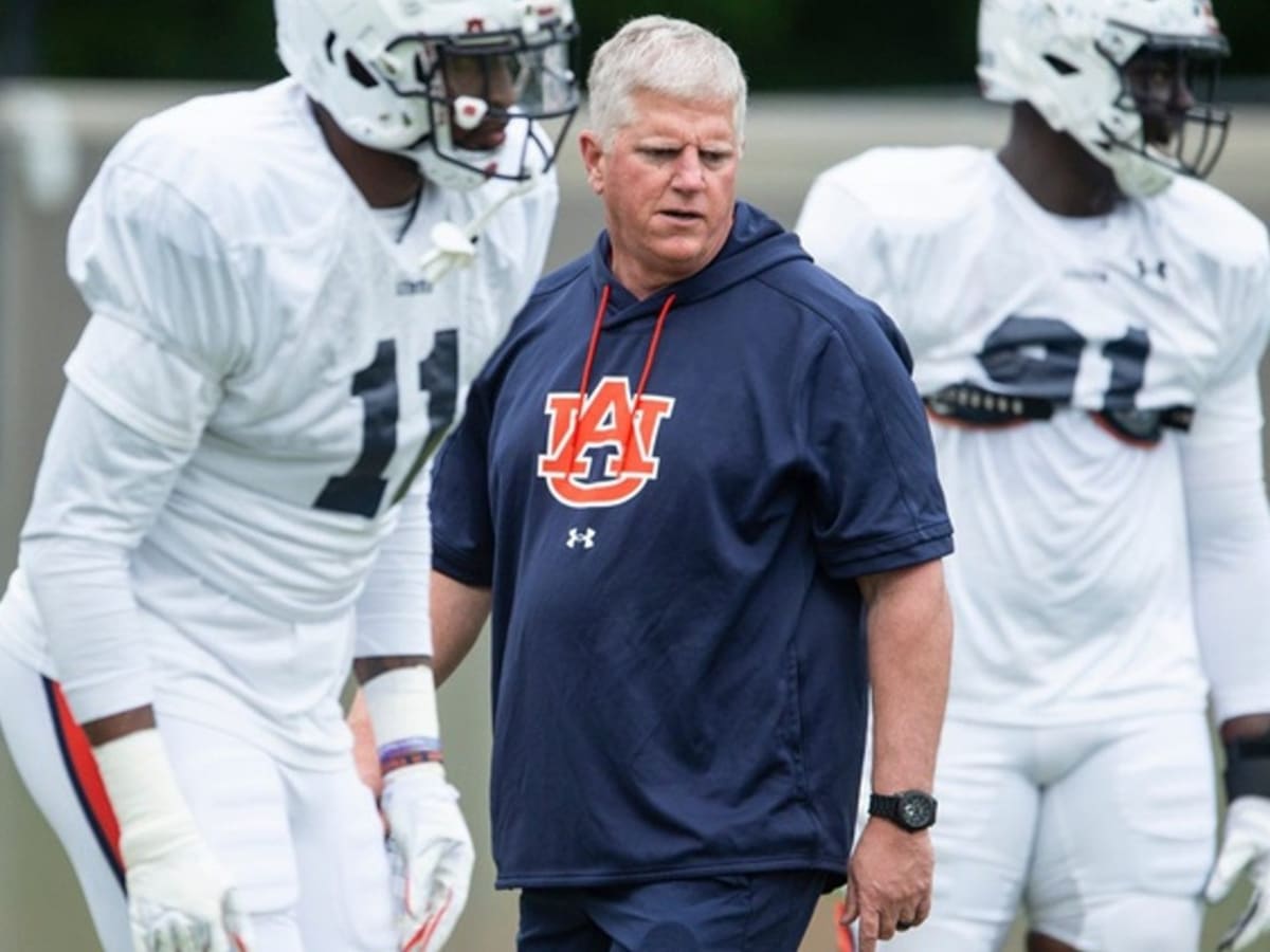 Florida Set to Hire Ron Roberts as LB Coach, Co-Defensive Coordinator -  Sports Illustrated Florida Gators News, Analysis and More