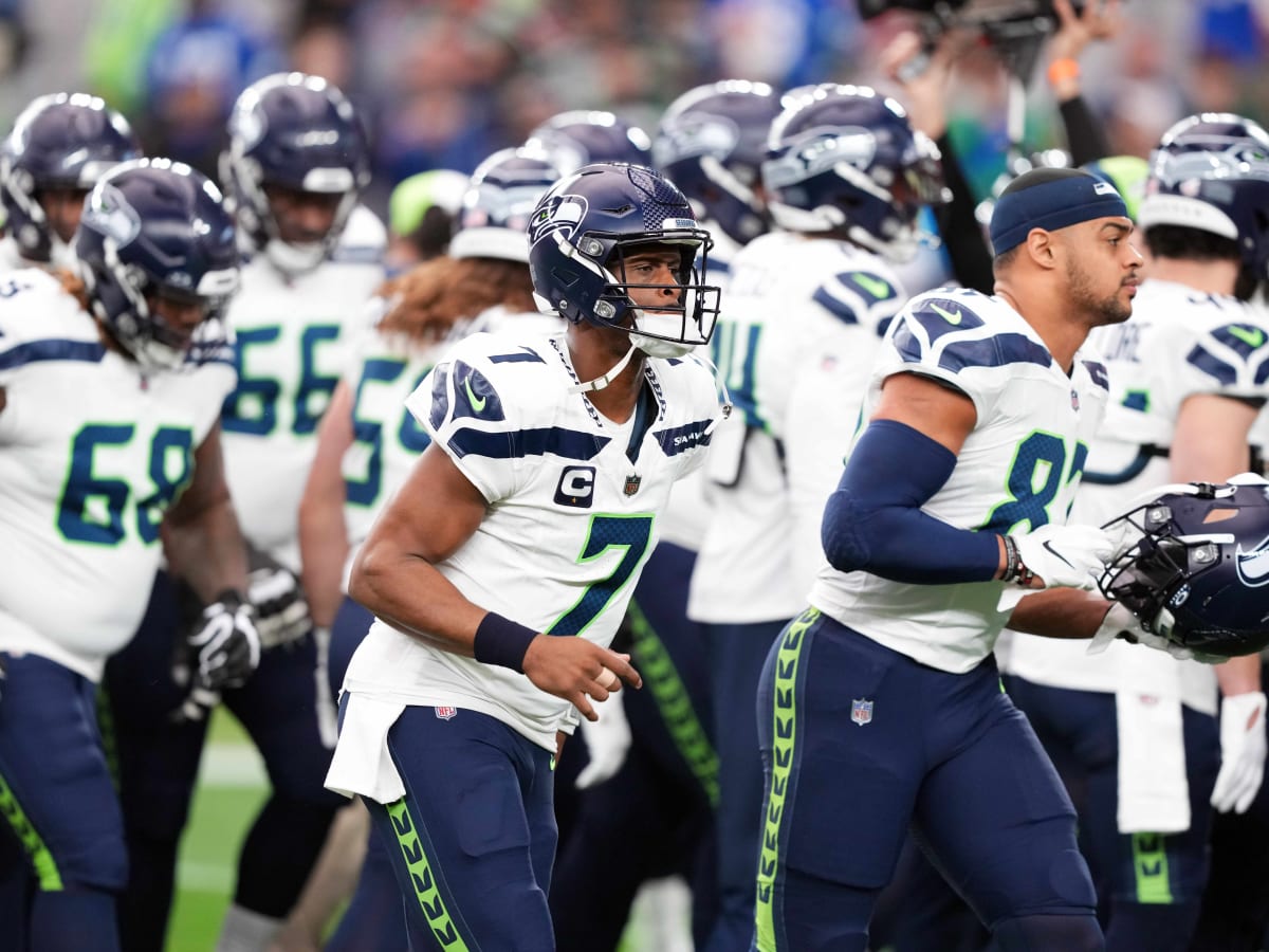 Multiple Choice: After Hiring Coach, Seattle Seahawks Face Free Agent  Decisions - Sports Illustrated Seattle Seahawks News, Analysis and More