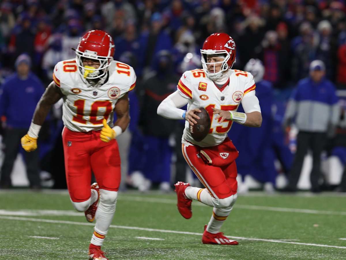 Kansas City Chiefs Beat Bills, Advance to AFC Championship Game Against  Baltimore Ravens - Sports Illustrated Cincinnati Bengals News, Analysis and  More