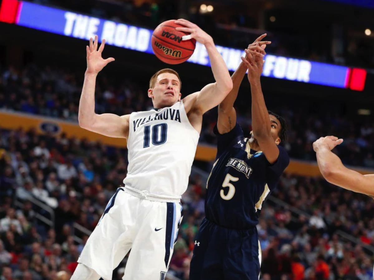 Villanova Basketball - Our guy Donte DiVincenzo on the cover of