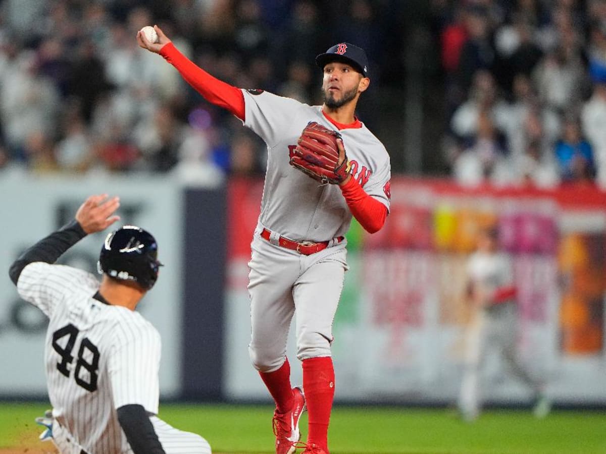 Red Sox play the surprising hand they are dealt at trading