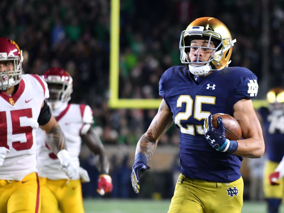 49ers pick Notre Dame's Mike McGlinchey at No. 9, kicking their