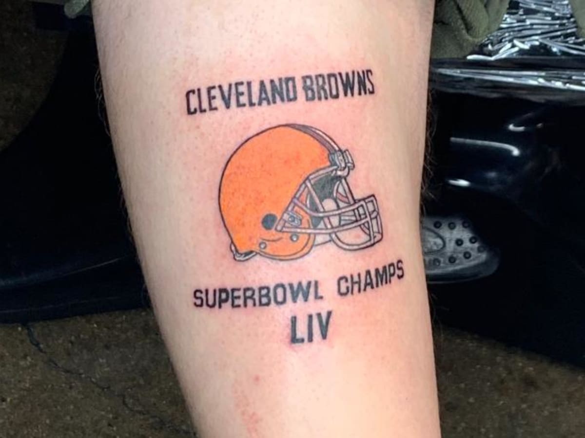 Confident Bills fan gets inked with Super Bowl tattoo