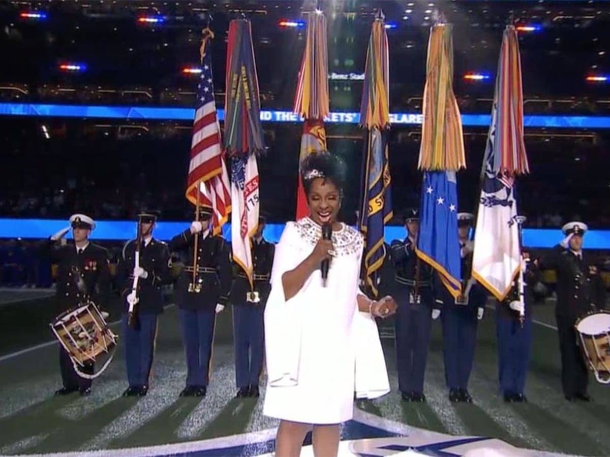 Gladys Knight Steps Out in All White for the National Anthem