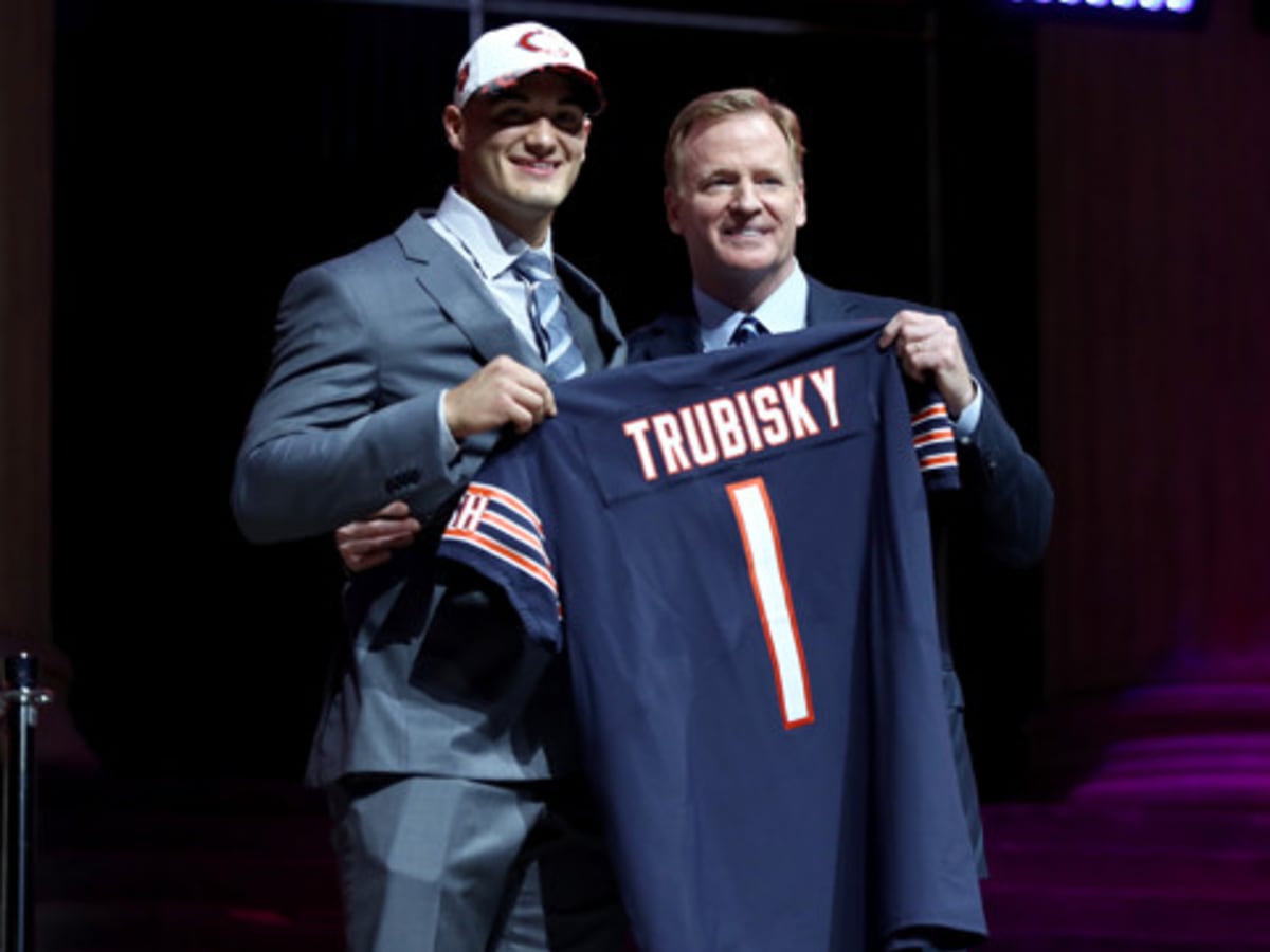 Mitchell Trubisky wins the Good Guy Award - Windy City Gridiron