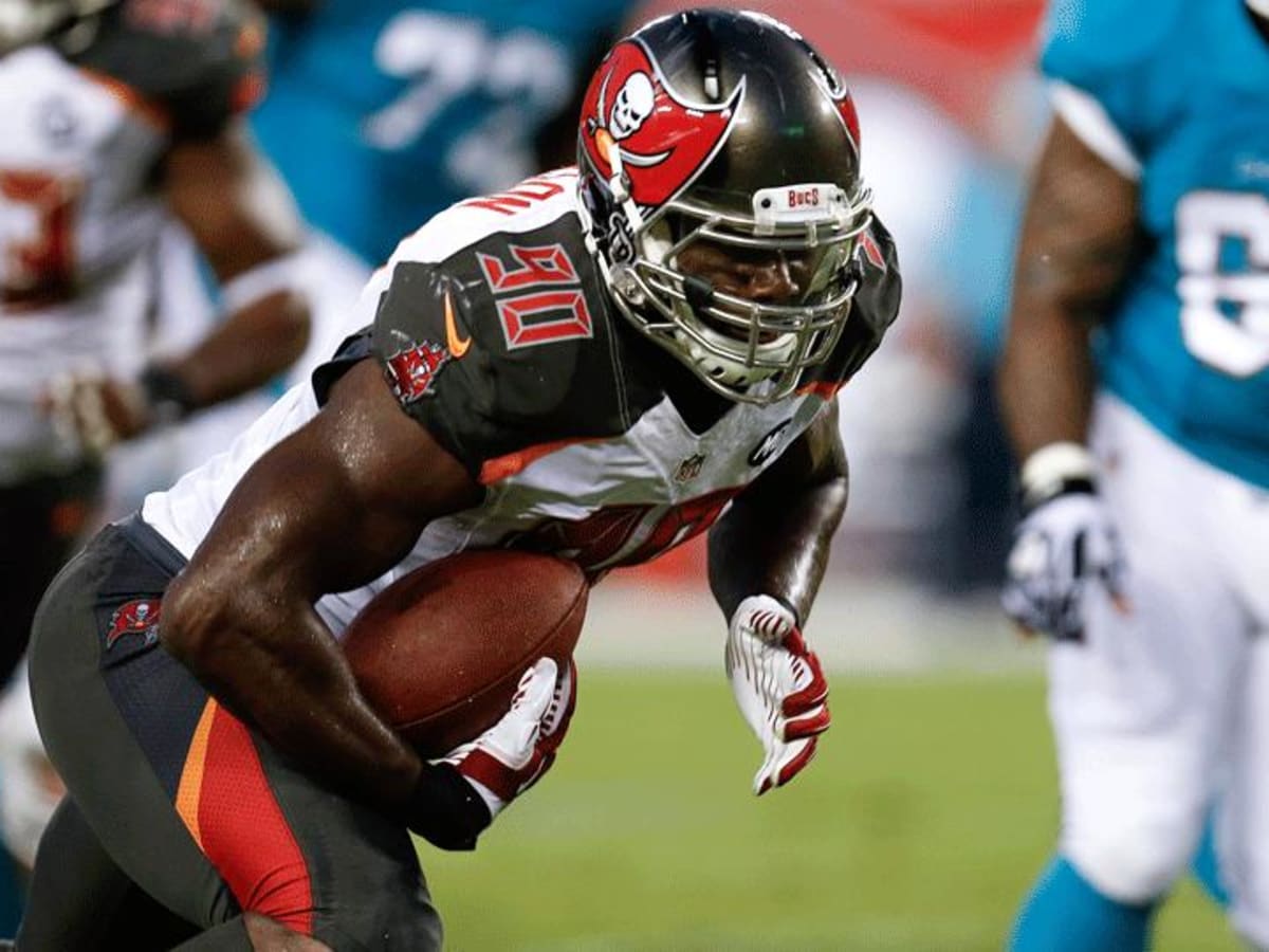 Tampa Bay Buccaneers: Michael Johnson released - Sports Illustrated