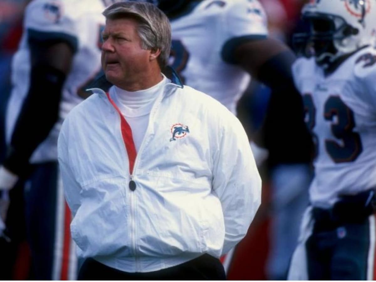 Miami Dolphins head coach Jimmy Johnson on the sidelines in a 1998 game at  Joe Robbie Stadium in Miami Florida Stock Photo - Alamy